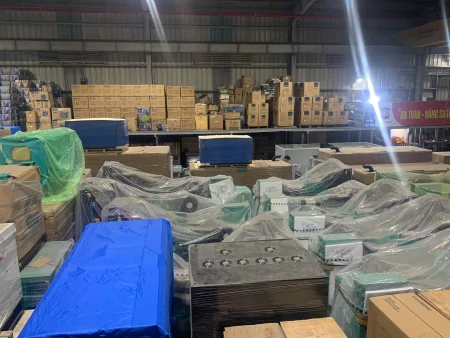 Kho hàng của Minh Phát Tech