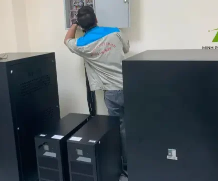 Hướng dẫn kiểm tra và bảo trì ắc quy UPS định kỳ