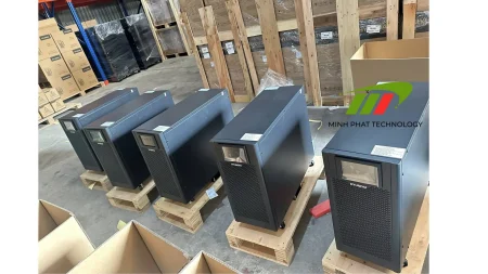 UPS bảo vệ thiết bị điện